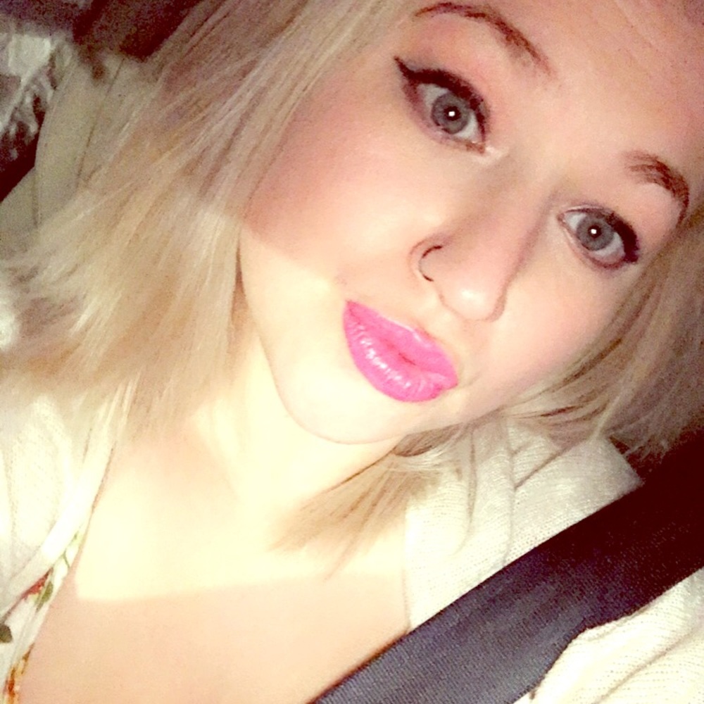 Meet your Posher, Ashley